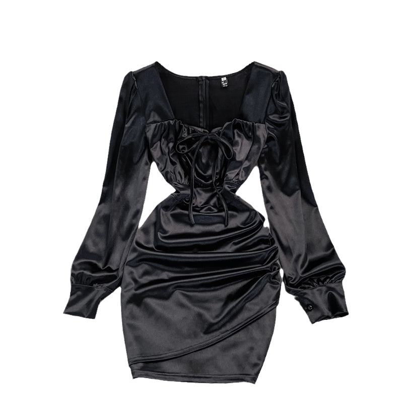 Robe portefeuille en satin acétate à manches bouffantes plissées et col carré 3023