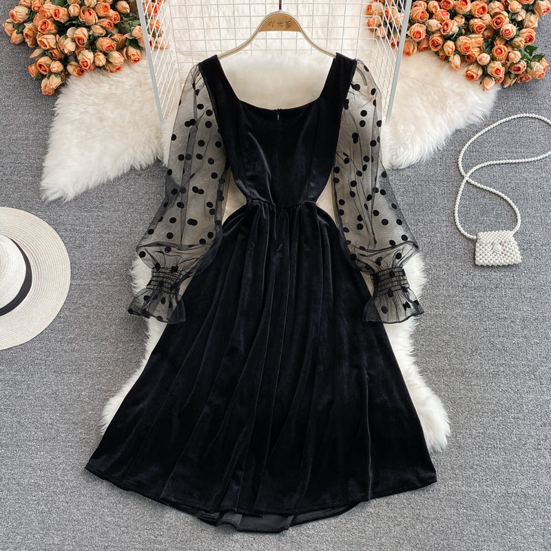 Robe en velours noir à col carré et tempérament de célébrité 3366