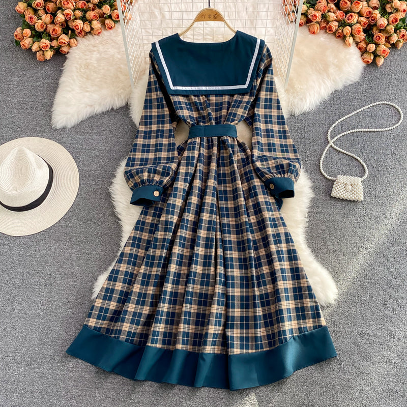 Sanfter Wind Babykragen Kariertes Kleid 3367