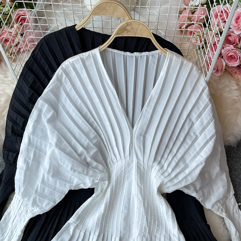 High end temperament pleated white dress 2729