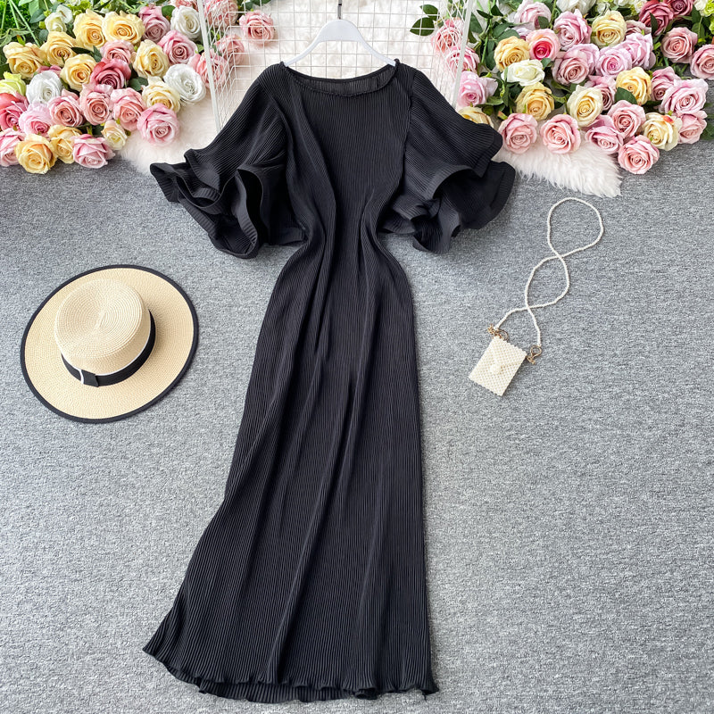 Ruffled large flared sleeve Pleated Dress 2758