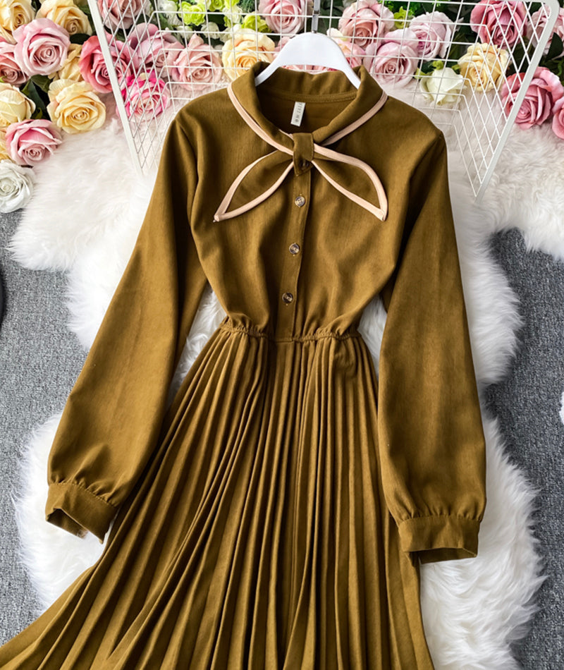 Stilvolles Herbstkleid mit langen Ärmeln A-Linienkleid 984