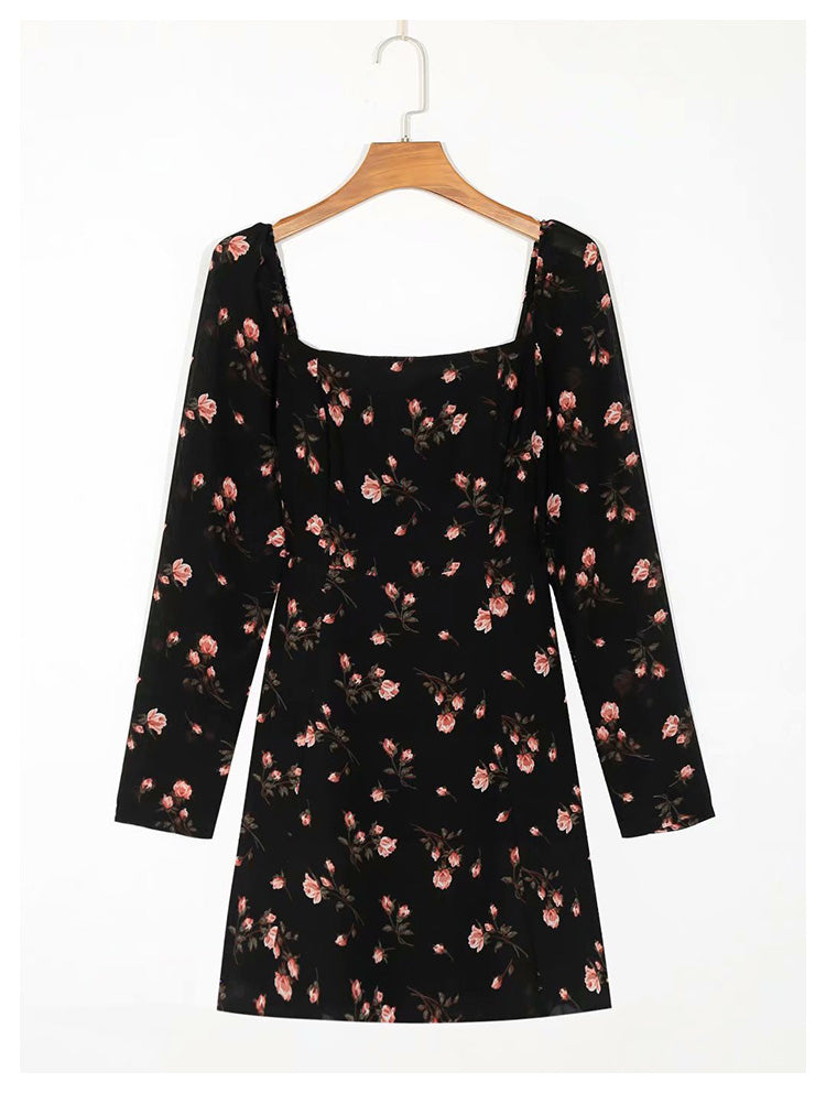 Blumendruckkleid mit eckigem Ausschnitt, langen Ärmeln und schmaler Taille 7050