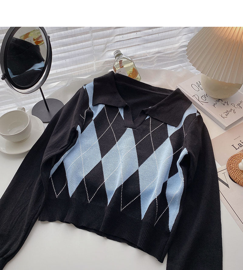 Kurzer Pullover mit langen Ärmeln im College-Stil 6545