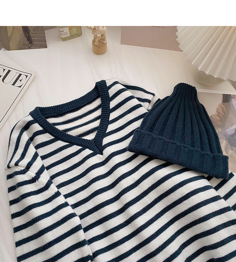 Gestreiftes Vintage-Langarm-Top mit V-Ausschnitt und Strickmütze 6029