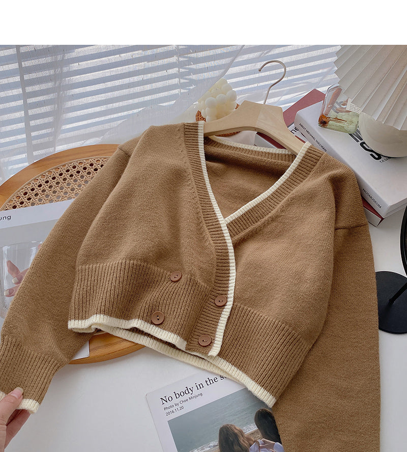 Haut court à col en V croisé au design rétro coréen 5979