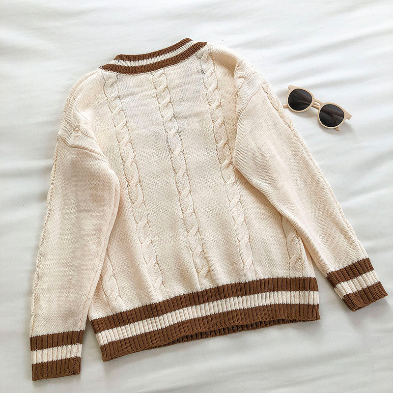 Contrast V-neck cute bear print student sweater 5839