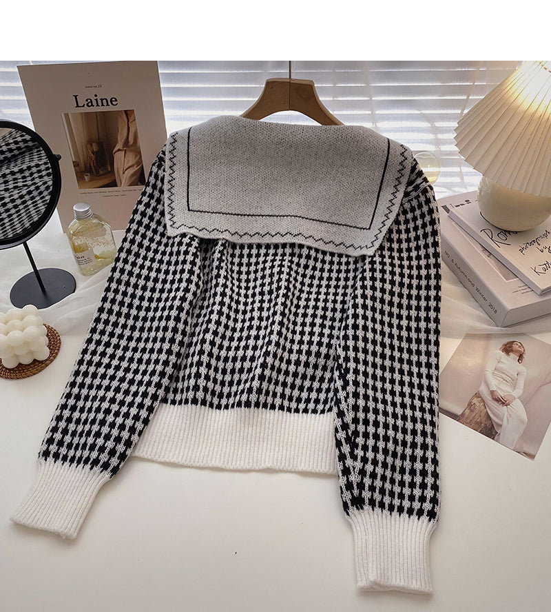 Vintage-Strickjacke 5924 mit kariertem Marine-Ausschnitt