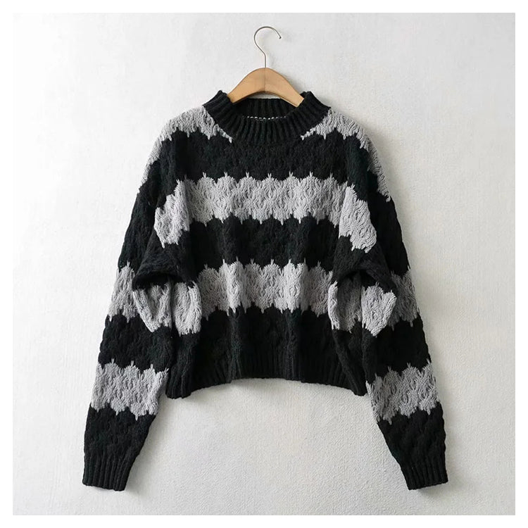 Pull en maille à rayures jacquard épaisses et col rond 7399