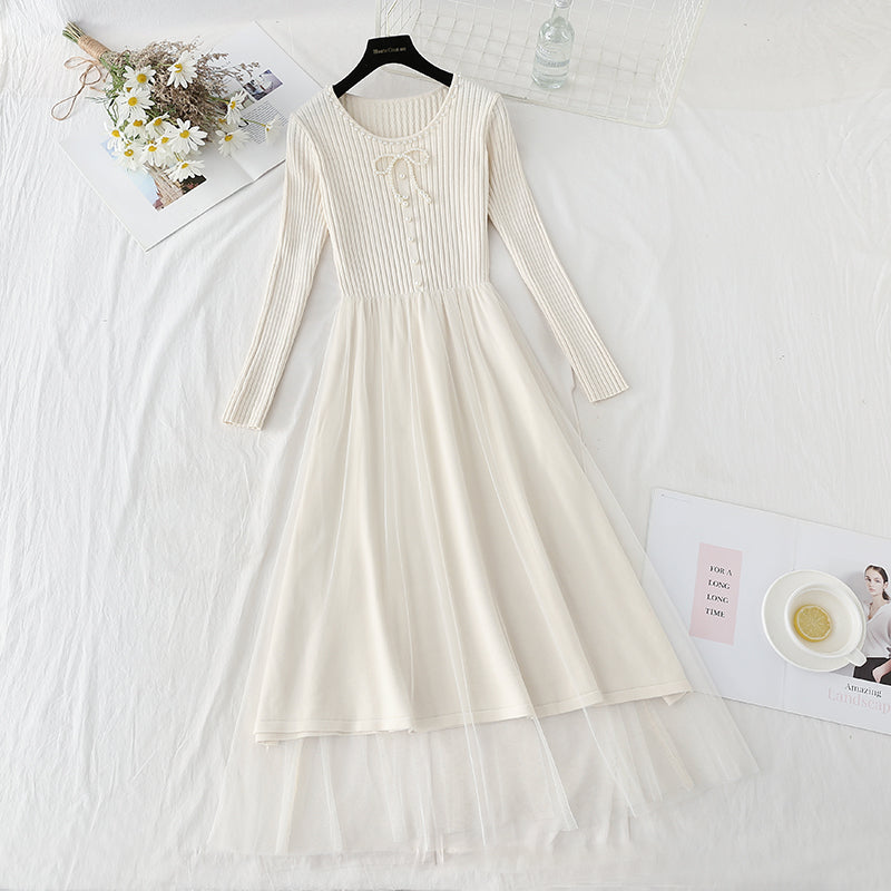 The new waist is slim and retro mesh stitched sweater skirt 4781