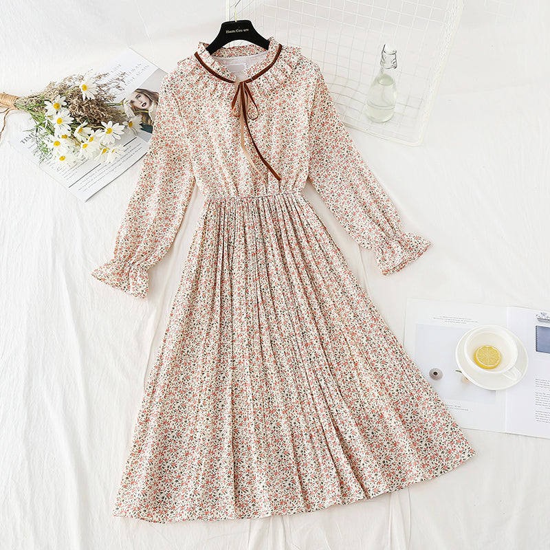 The new pleated lace up chiffon dress is too thin to the knee. Floral skirt 4804