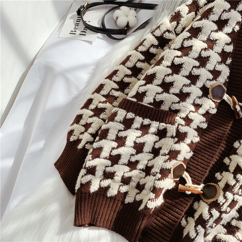 Thousand Bird Gitter Ochsen Horn Schnalle Pullover Mantel weiblich 4925