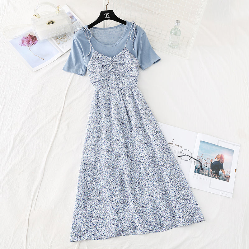 Petite robe à bretelles à fleurs fraîches et douces 4587