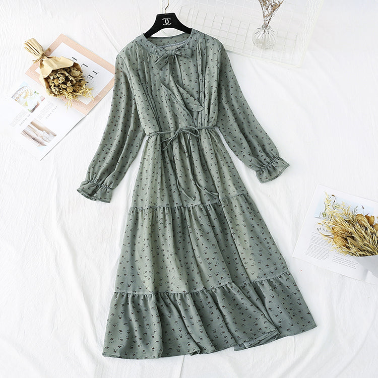 Vintage Floral Chiffon with a long skirt at the bottom 3983