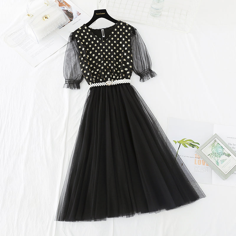 Gazerock zeigt dünnes Temperament an der Taille, französische mittlere Länge 3829