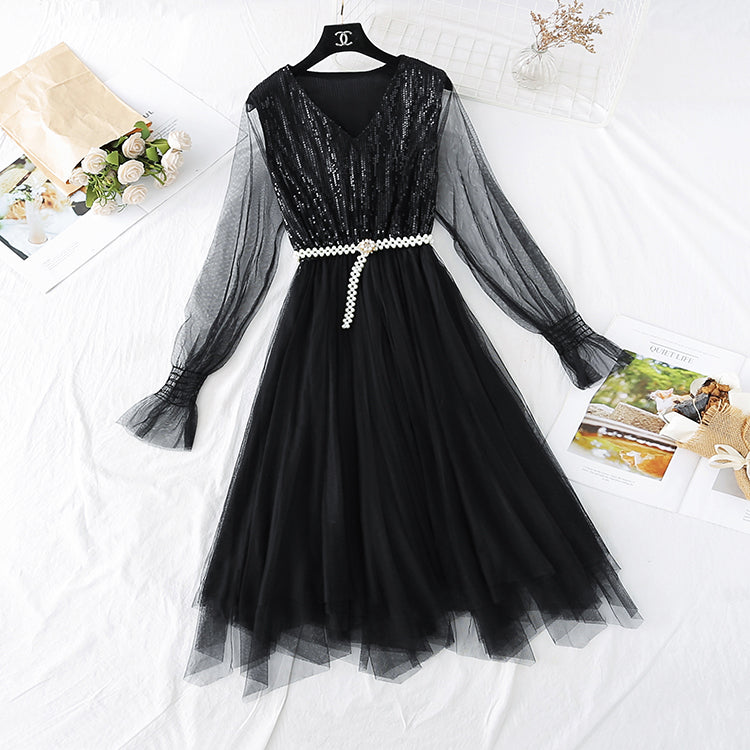 Slim waist and gentle dress 3810