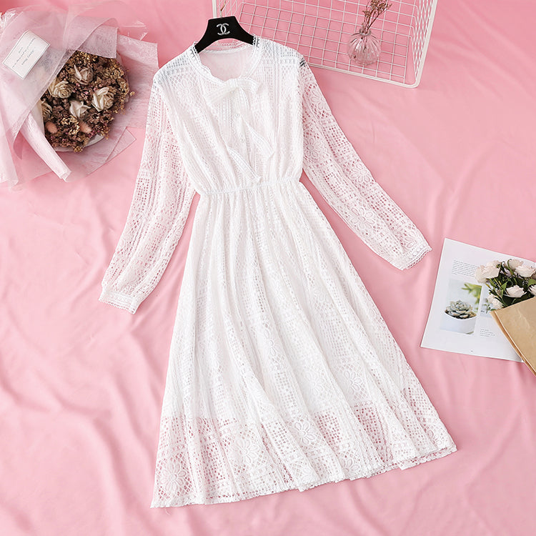 Robe en dentelle au vent doux avec nœud 3798