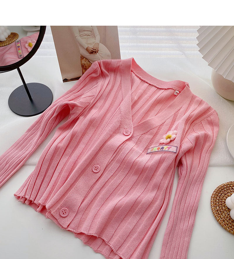 Dünne Strickjacke mit V-Ausschnitt und langen Ärmeln 6525