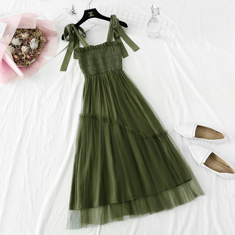 The waist shows thin temperament. Fairy super fairy sweet suspender long skirt 4103