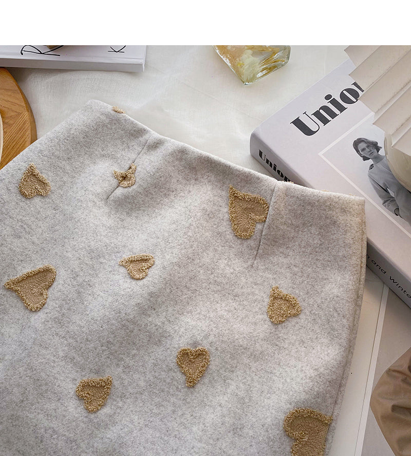 Jupe en laine feutrée à motif floqué Love 5367