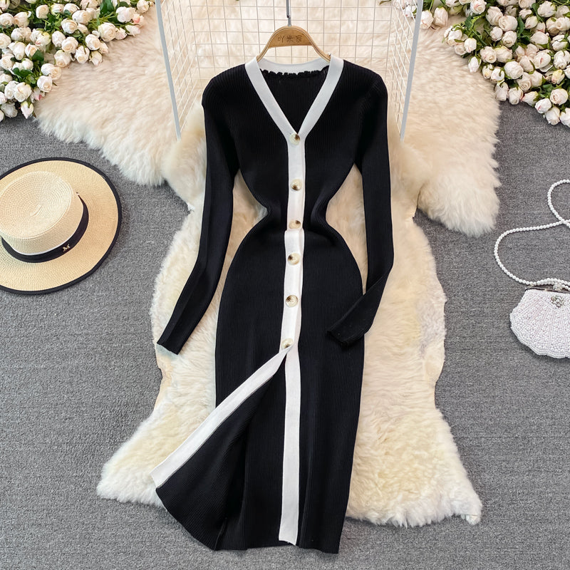 Robe tricotée avec cardigan taille basse et sac à hanches 3749