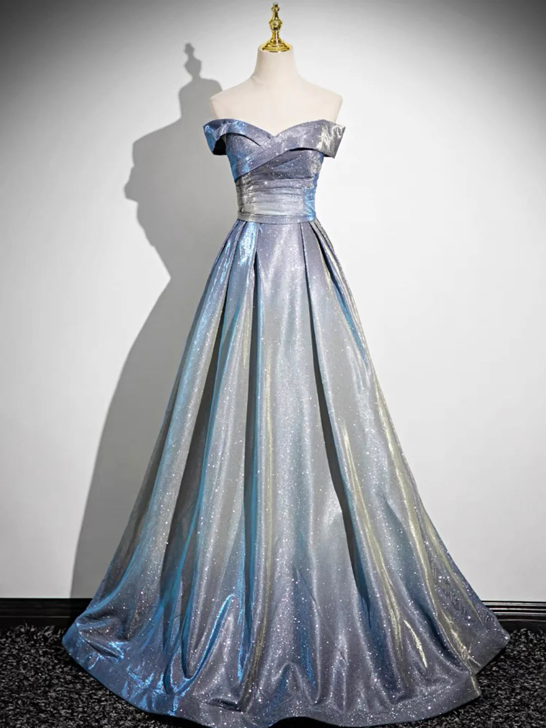 Blaues, modisches, elegantes, schulterfreies A-Linien-Abendkleid aus Satin mit bodenlangem, langem Ballkleid und Abendkleid mit Farbverlauf, Abschlusskleid gh3438