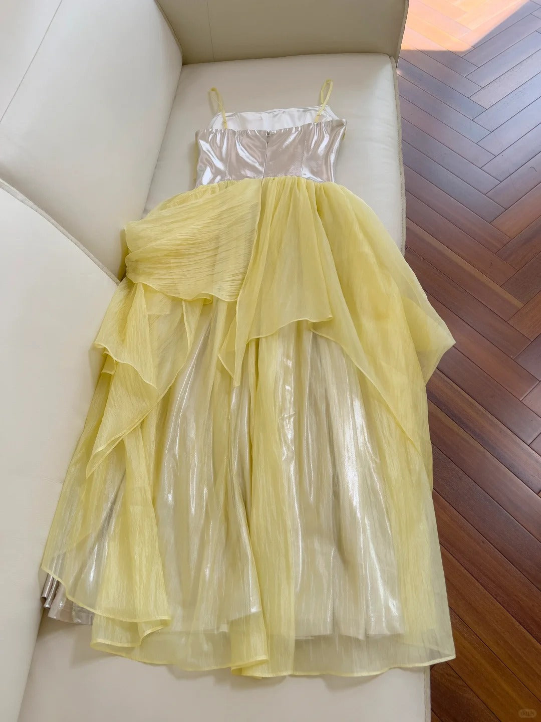Robe de soirée longue fluide en mousseline de soie, style futuriste, jaune argenté, gh4404