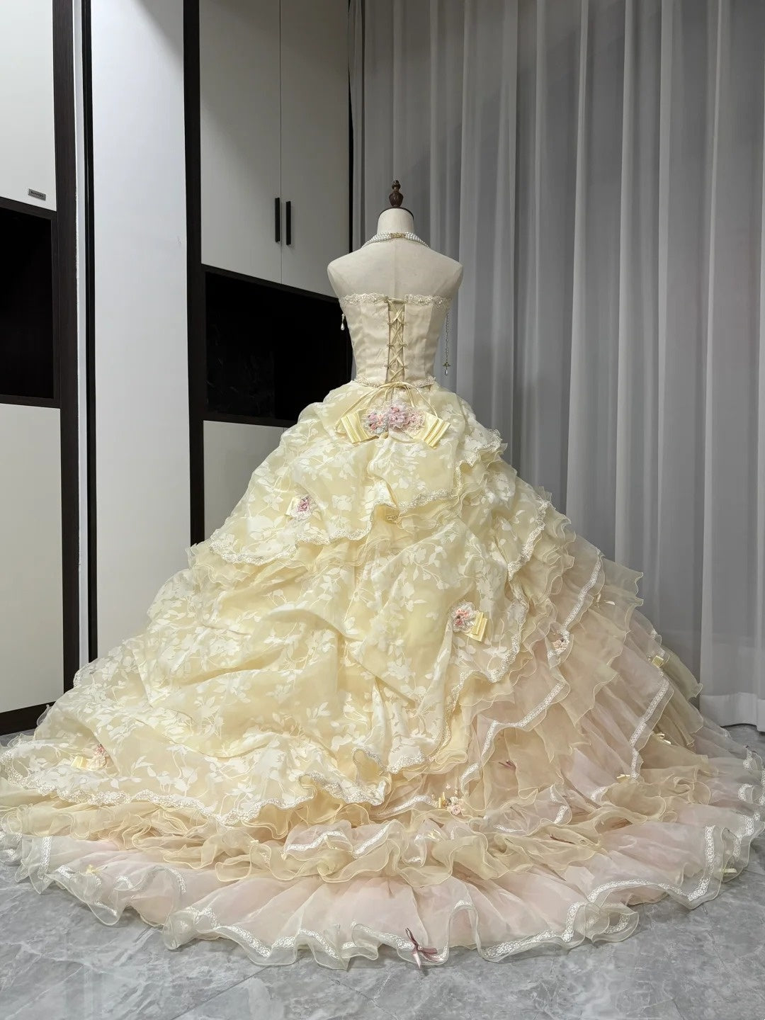 Robe de bal longue en tulle jaune à fleurs et perles, robe de Quinceanera pour 16e anniversaire, gh4737
