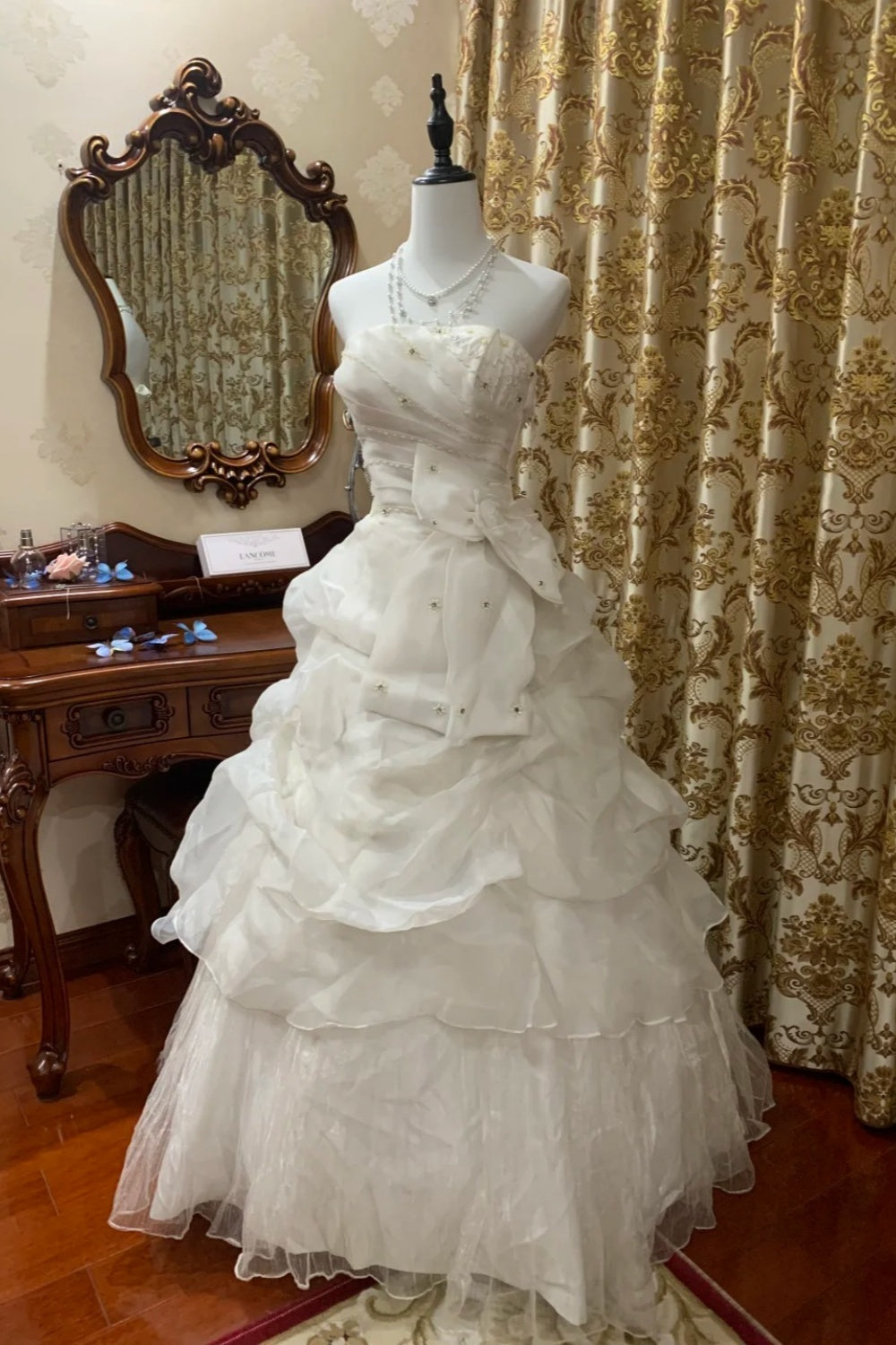 girlhomeshops-White Long Wedding Dress With Delicate Beading gh6300