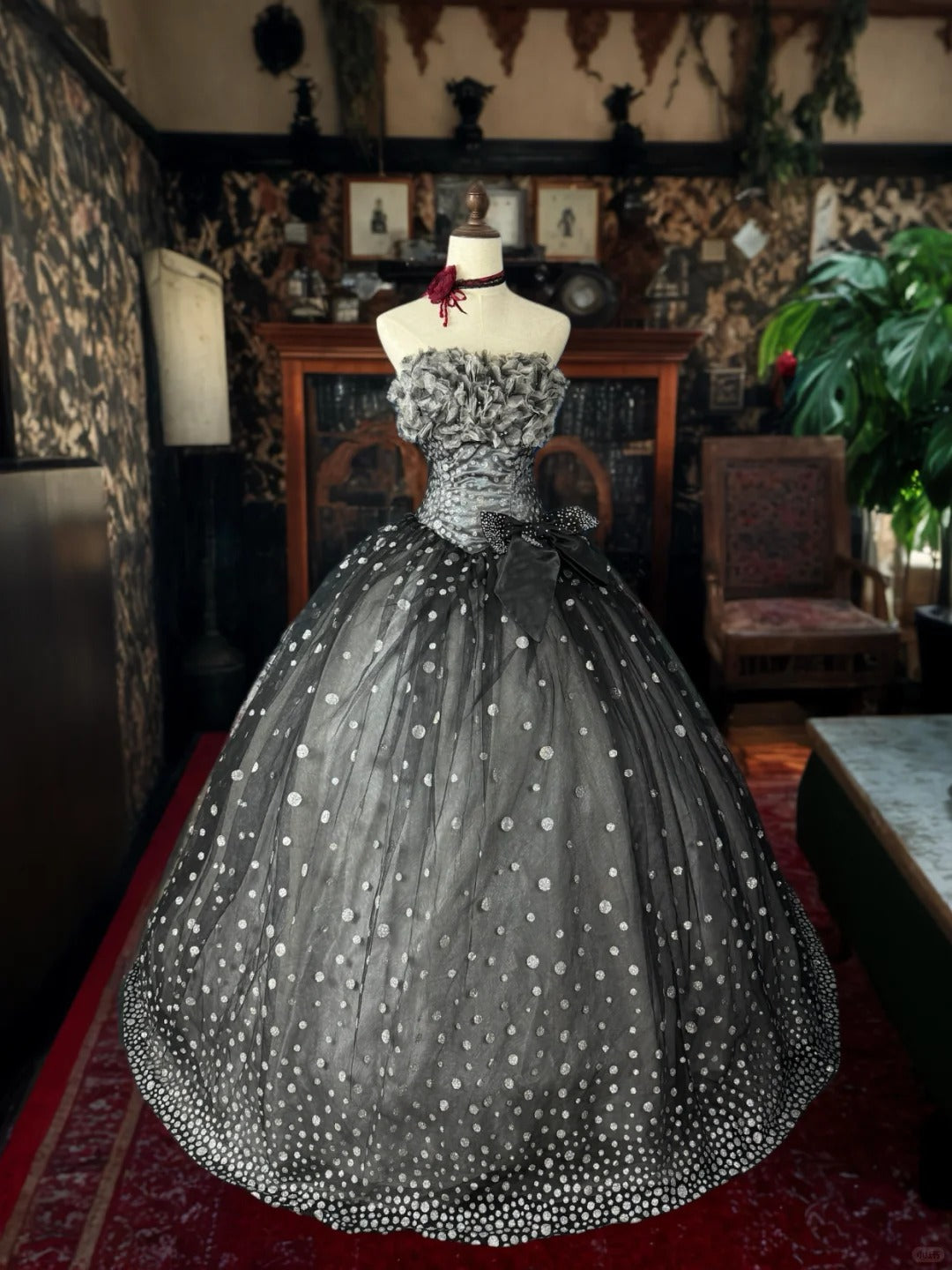 Girlhomeshops-Gray Sparkling Polka Dot Long Tulle Ball Gown gh5350