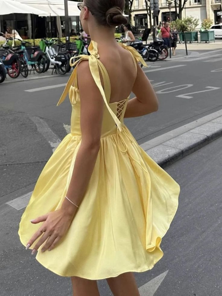 Girlhomeshops-Yellow Fashion Sweet Short Satin Homecoming Dress Birthday Dress gh5270