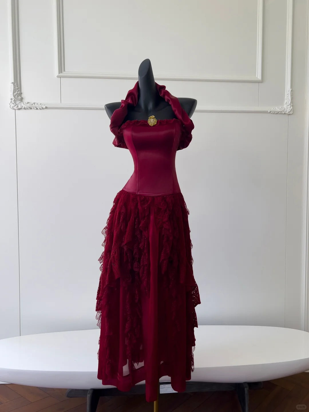 Robe de soirée longue en satin bordeaux vintage, tenue de bal, d'anniversaire, gh4409