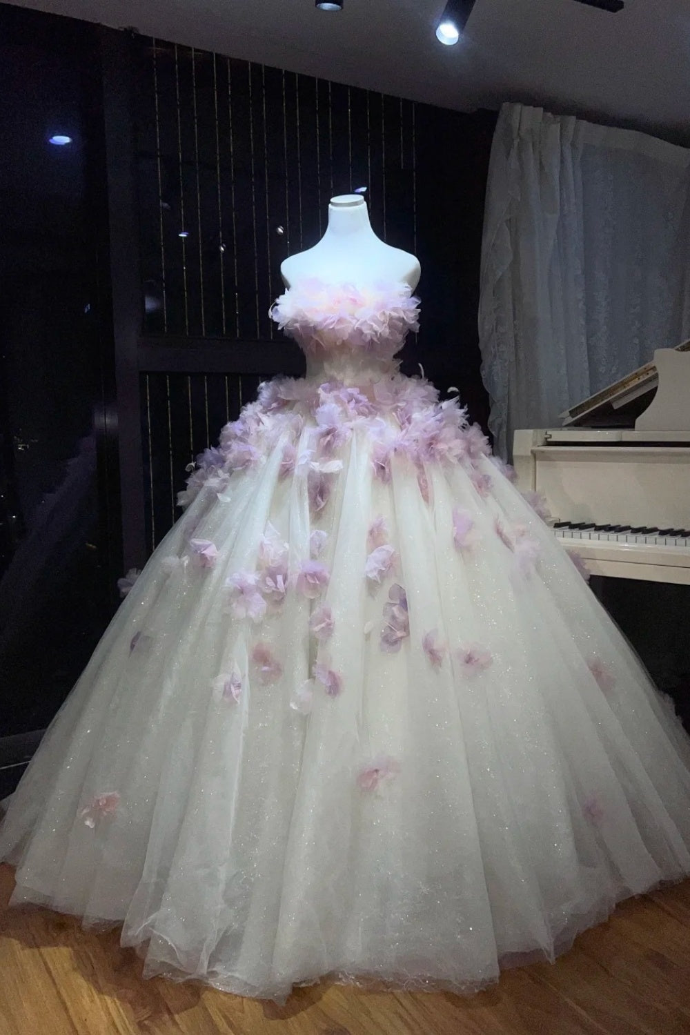 Exquisite floral long tulle ball gown/wedding dress gh6854