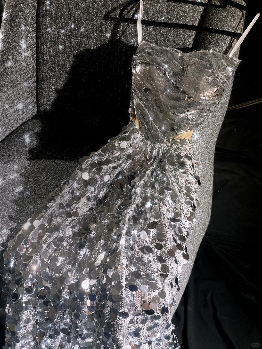 girlhomeshops - Robe de bal longue scintillante à paillettes argentées gh5696