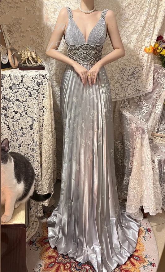Robe de soirée longue en satin gris brillant, élégante, col en V, avec perles, gh4504