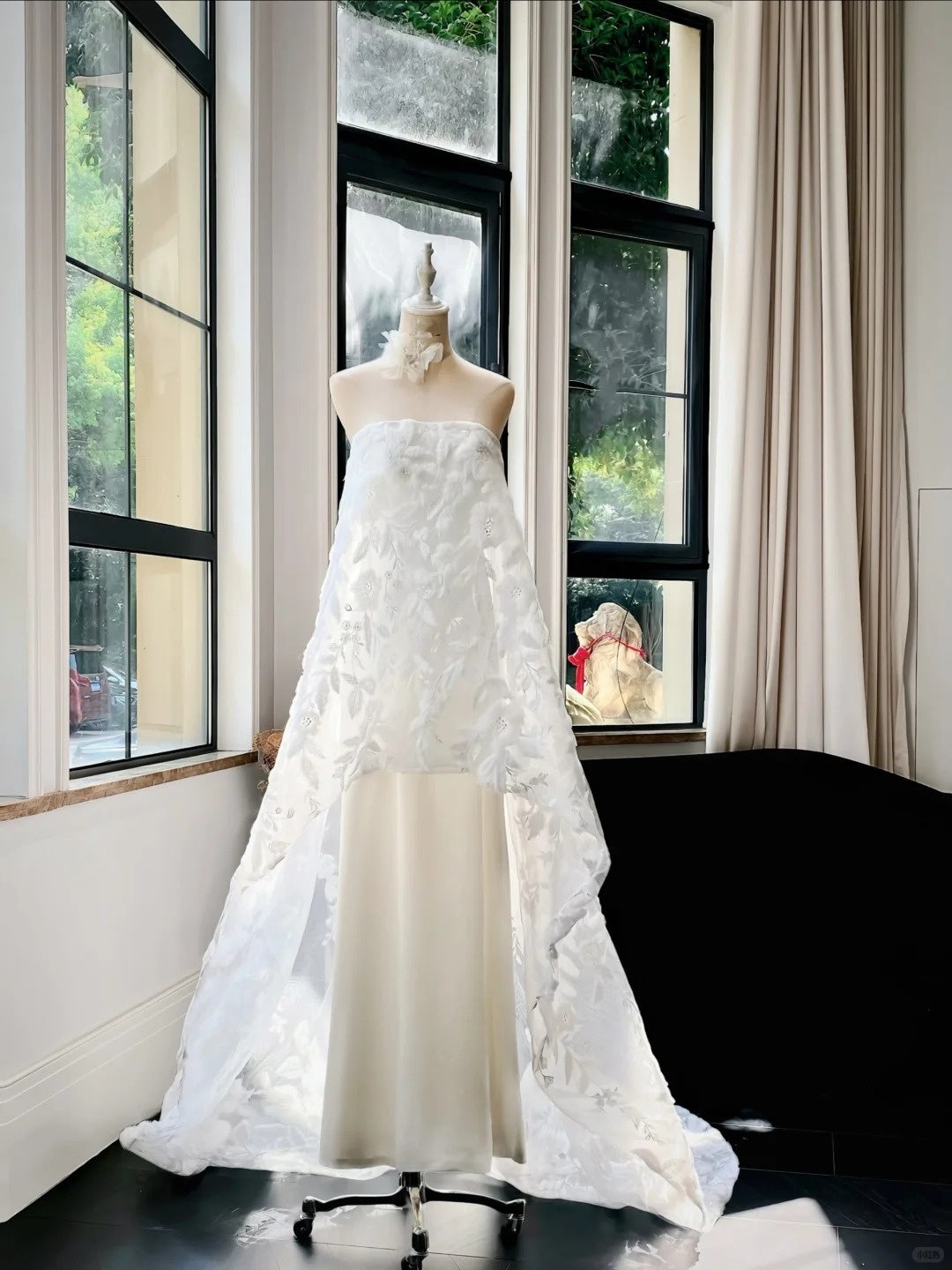 Girlhomeshops--White exquisite lace long elegant fairy wedding prom dress gh5446