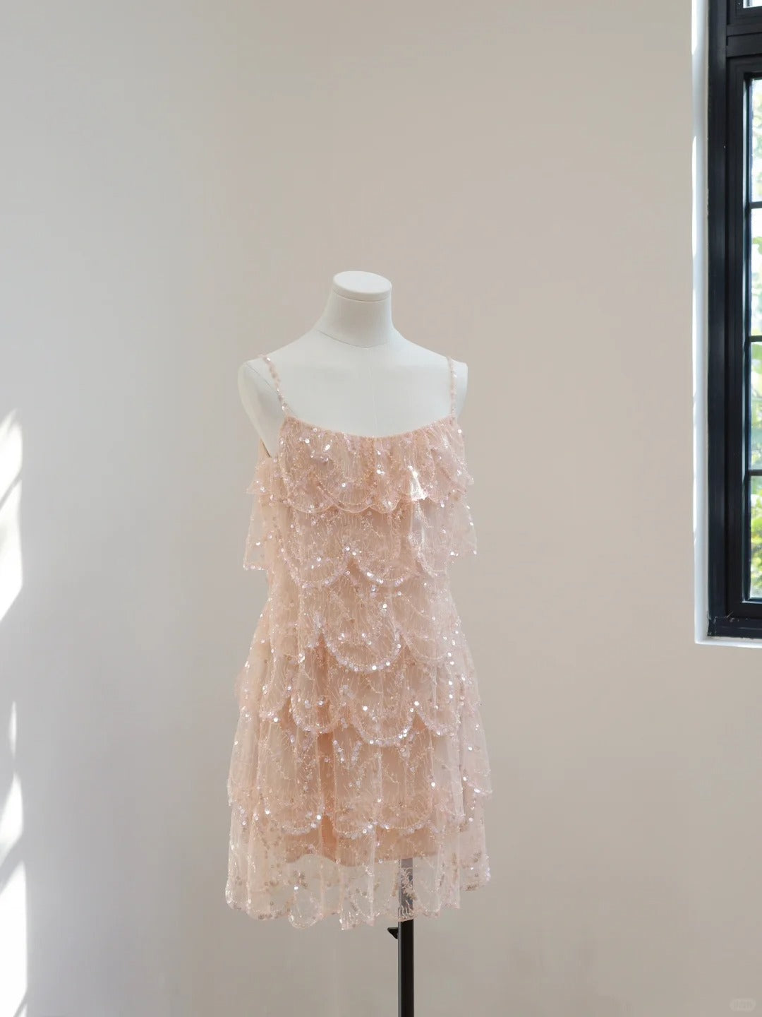 Girlhomeshops-Pink gorgeous sequins shiny short homecoming dress Prom dress evening dress gh5067