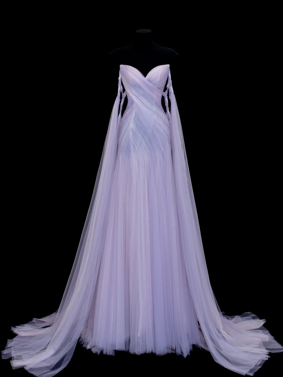 Märchenhaft luxuriöses, verträumtes Abendkleid im hellvioletten Tüll-Stil mit trägerloser Schleppe – Sternenlicht-Thema, Dinner- und Ballkleid gh6562