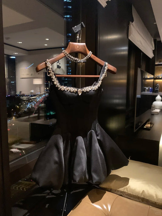 Girlhomeshops - Robe de princesse courte en satin noir, robe de soirée d'anniversaire, robe de huitième année gh5298