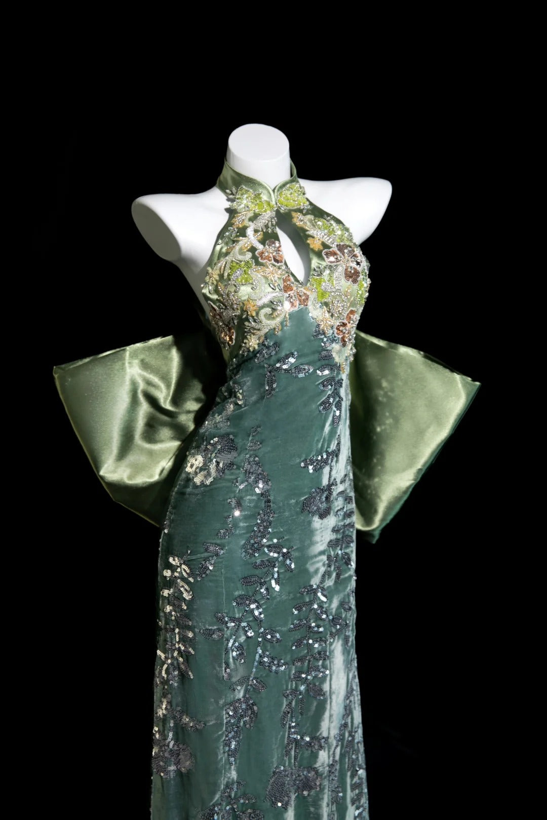 Green Elegant Exquisite Beaded Sequined Long Satin Mermaid Cheongsam Ball Gown Evening Gown Wedding Gown Party Dress gh4132