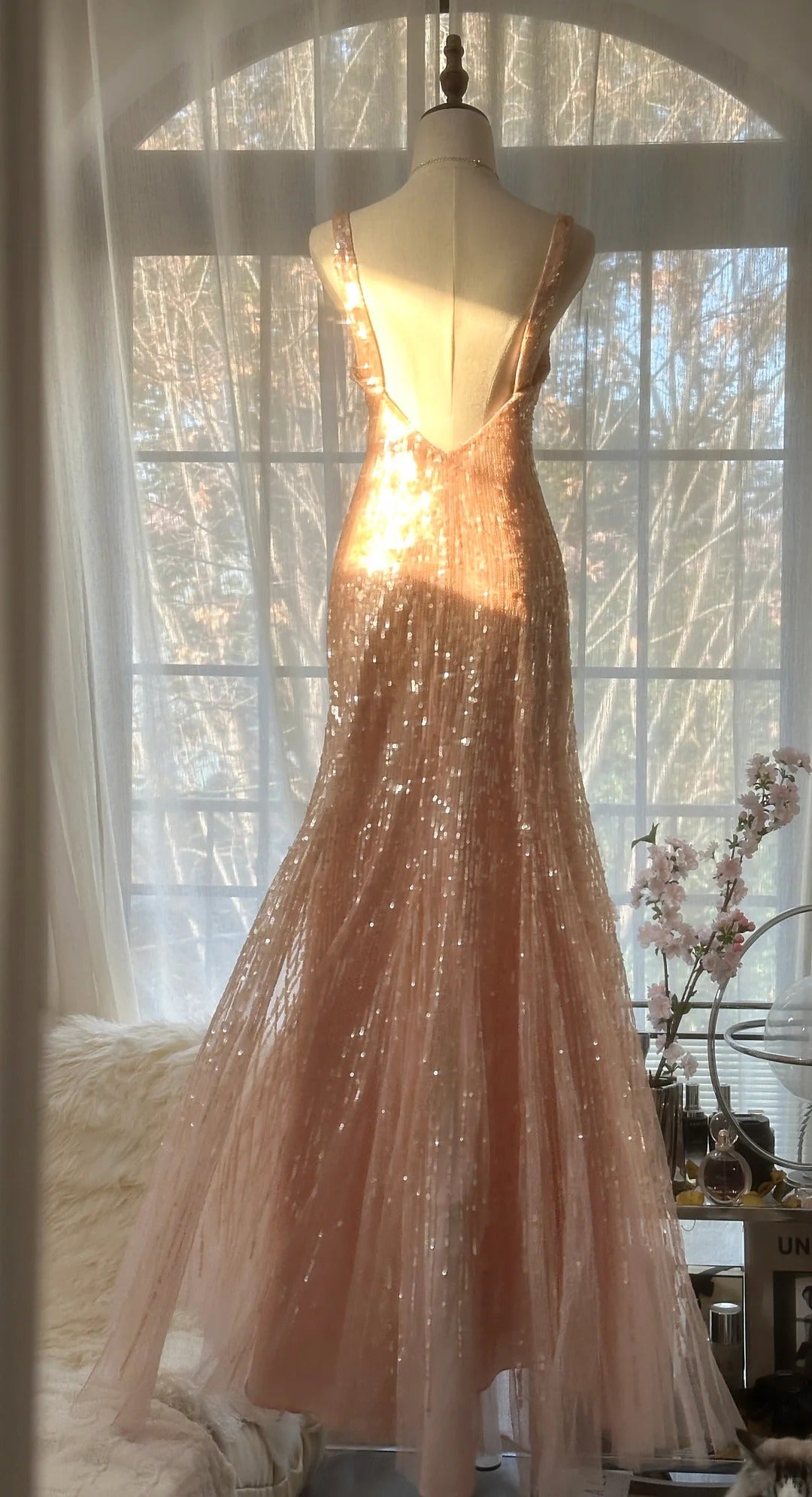 Pink Gorgeous Shiny Exquisite Beaded Spaghetti Strap V-Neck Long Sequin Chiffon Ball Gown Evening Gown Party Dress gh4094