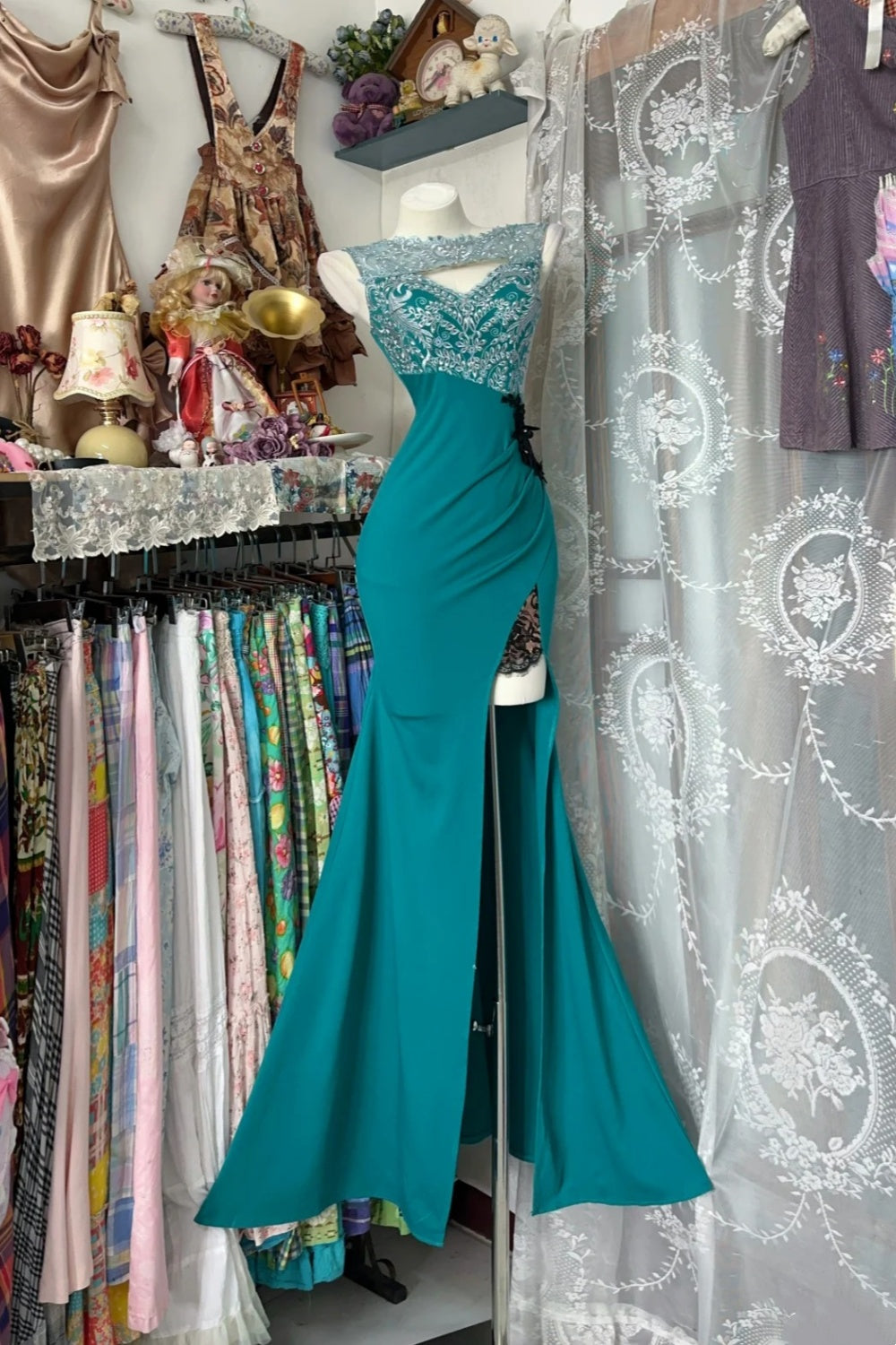 girlhomeshops-Green retro-style long satin dressgh6126