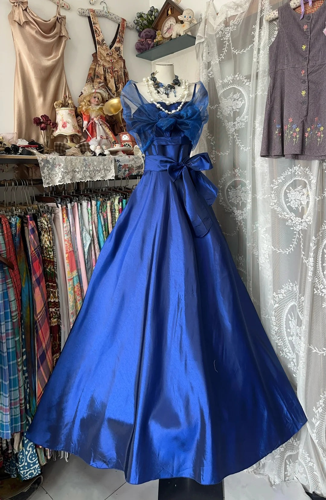 Robe de soirée longue et élégante en satin bleu gh4472