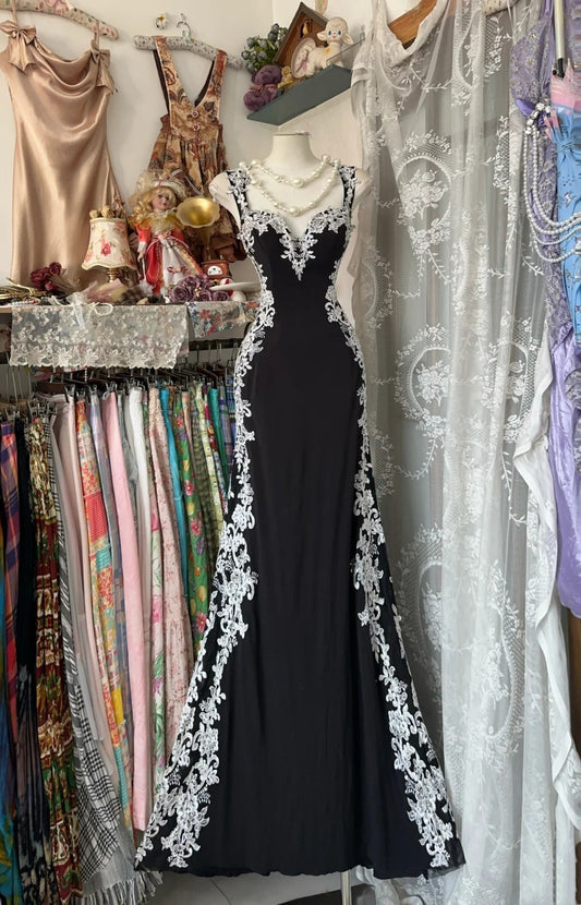 girlhomeshops-Retro Psychedelic Style Black Tulle & White Lace Spaghetti - Strap Maxi Long Birthday Fantasy Dress gh5883