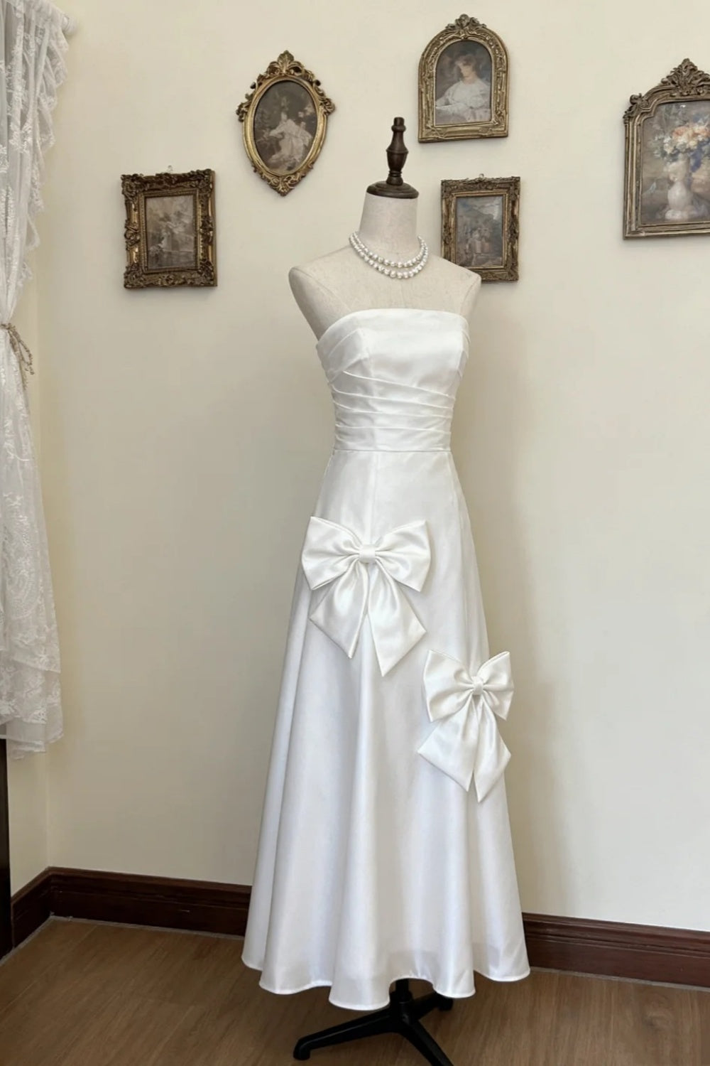 girlhomeshops-Simple Elegant Style Pure White Satin Bow - Embellished Strapless Floor - Length Evening Dress gh5891