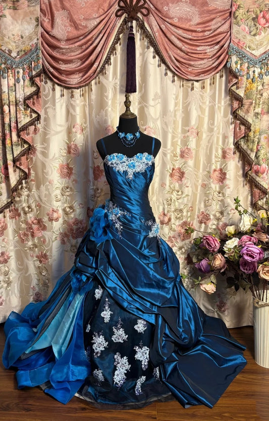 girlhomeshops-Vintage Hofstil Königsblau Satin 3D Blumen Spaghettiträger Bodenlanges Abendkleid gh5882