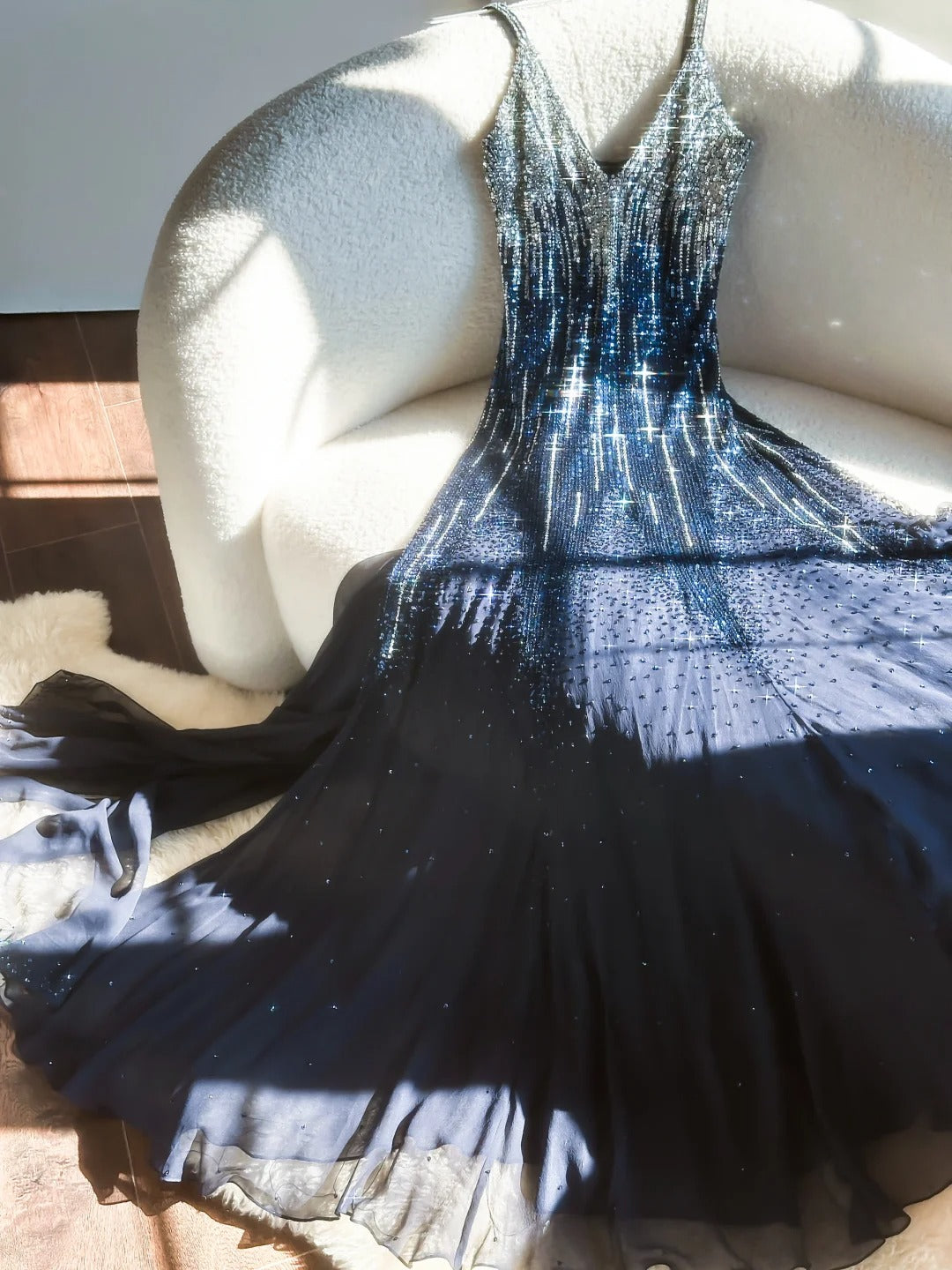 Blue Gorgeous Shiny Exquisite Beaded Spaghetti Straps V Neck Long Sequined Chiffon Ball Gown Evening Dress Party Dress gh4096