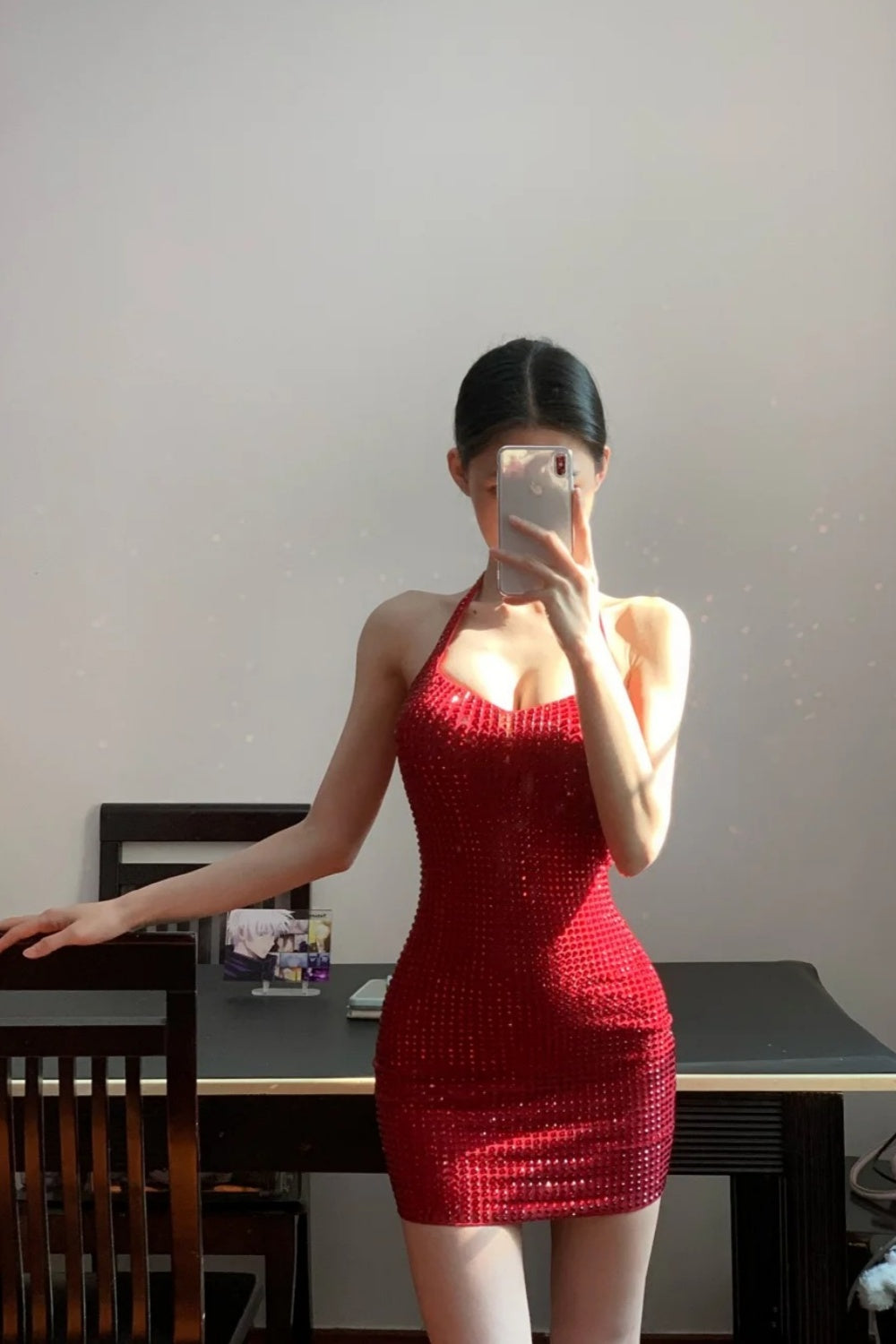 Robe de cocktail à fines bretelles et paillettes gh6637