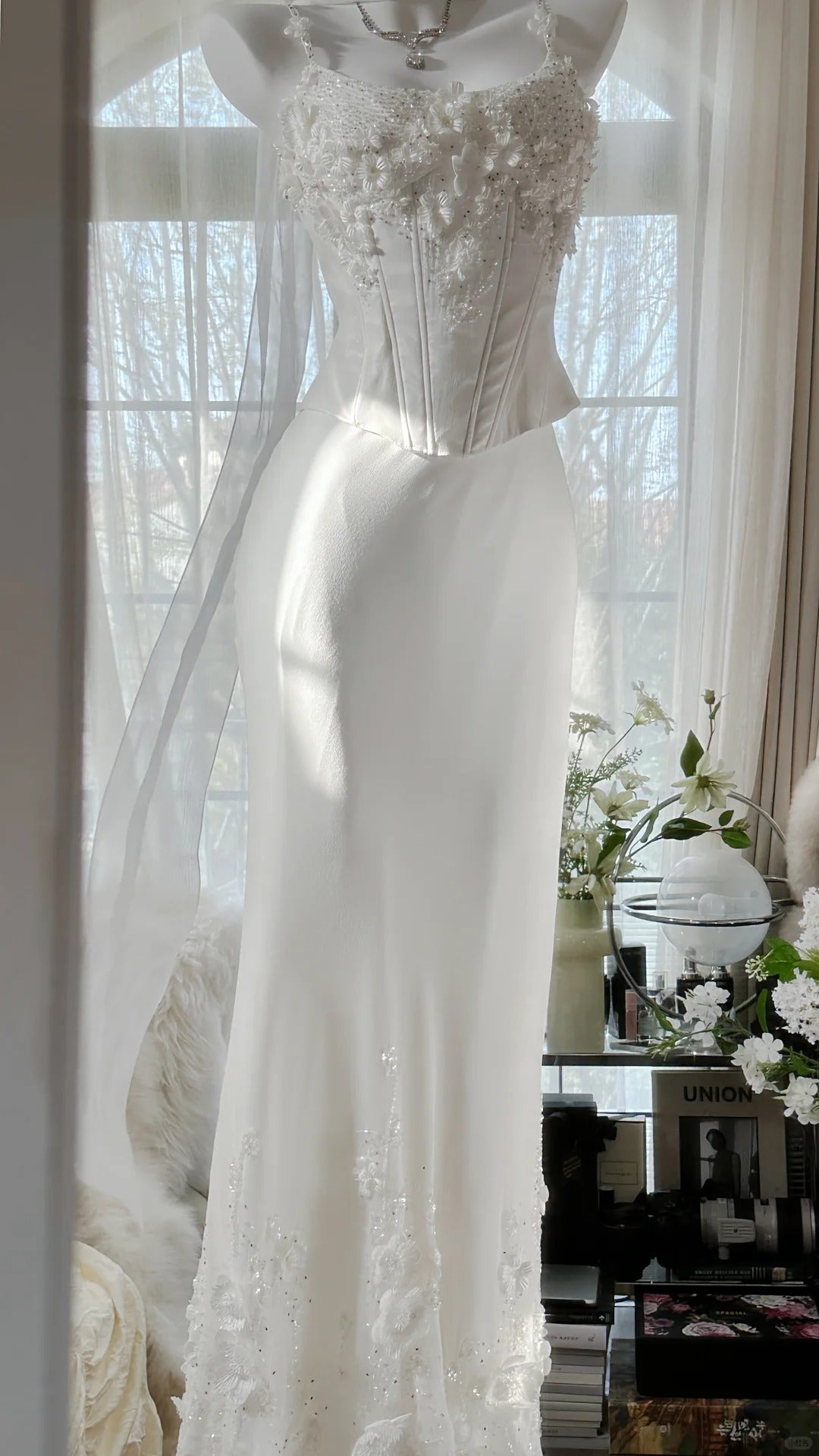 White Elegant Fashion Exquisite Floral Beaded Long Chiffon Ball Gown Evening Dress Party Dress Two Piece Set gh4005