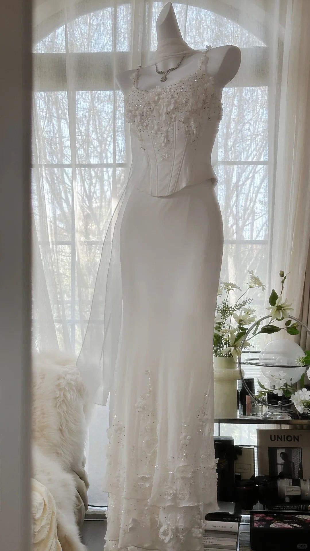 White Elegant Fashion Exquisite Floral Beaded Long Chiffon Ball Gown Evening Dress Party Dress Two Piece Set gh4005